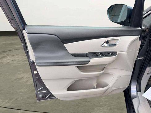 Used 2016 Honda Odyssey EX image 14