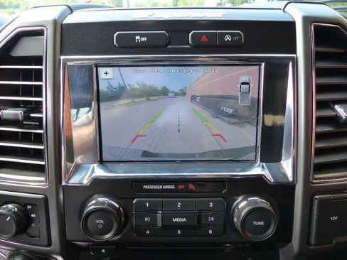 Used 2017 Ford F150 XLT w/ Equipment Group 302A Luxury AWD/4WD image 42