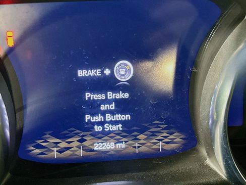 Used 2023 Jeep Wrangler Unlimited Sahara w/ Cold Weather Group AWD/4WD image 18