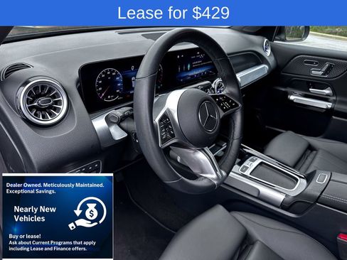 Used 2025 Mercedes-Benz GLB 250 4MATIC image 17