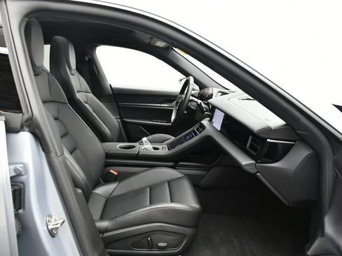 Certified 2025 Porsche Taycan AWD/4WD image 46