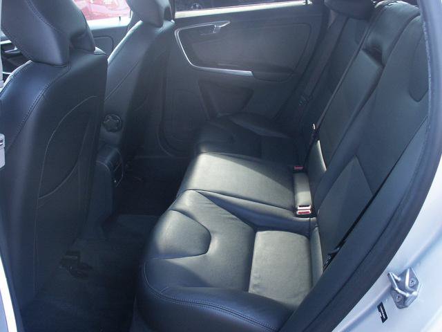 Used 2015 Volvo XC60 T6 Premier Plus AWD/4WD image 7