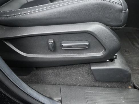 Used 2025 Honda Pilot EX-L image 43