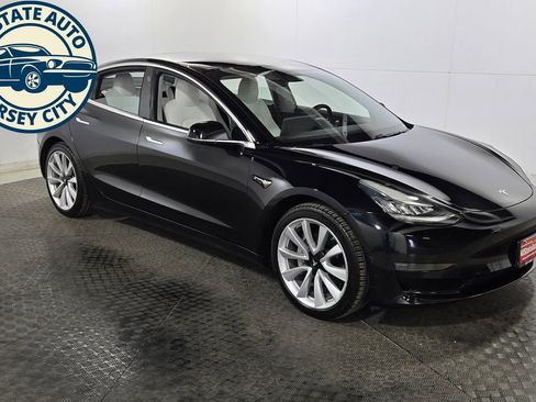 Used 2018 Tesla Model 3 Long Range AWD/4WD image 9