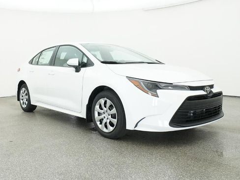 New 2026 Toyota Corolla LE image 29