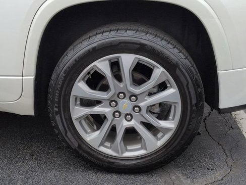 Used 2020 Chevrolet Traverse Premier AWD/4WD image 7
