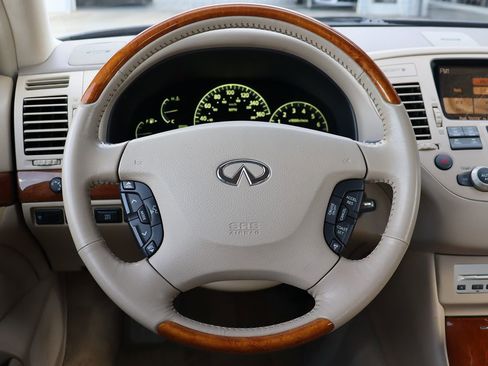 Used 2004 INFINITI Q45 Premium image 19