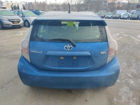 Used 2012 Toyota Prius C Two FWD image 6