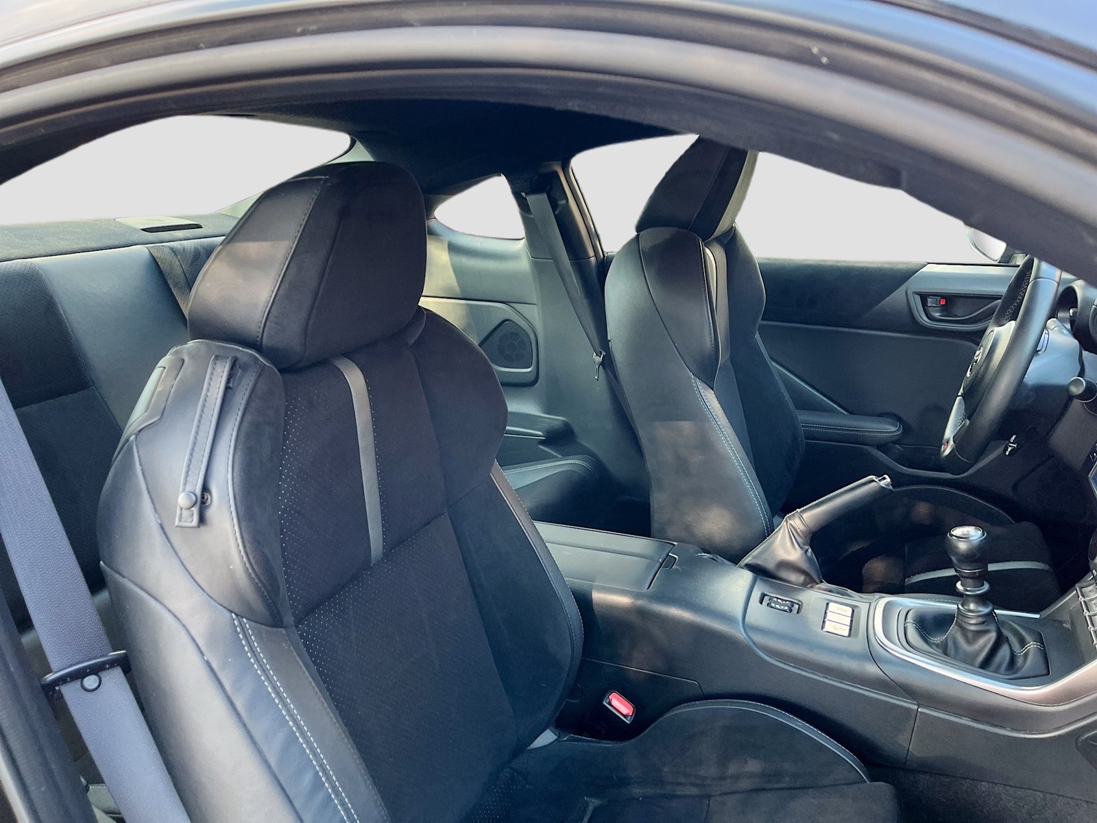 Used 2024 Toyota GR86 Premium RWD image 26