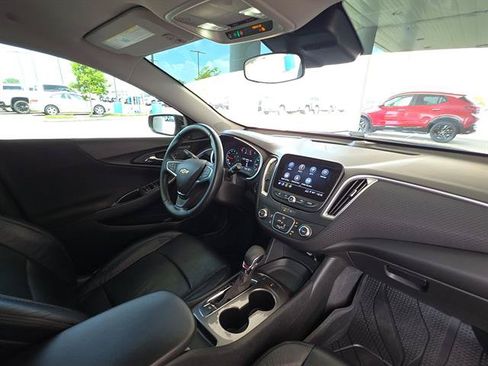 Used 2024 Chevrolet Malibu RS FWD image 16
