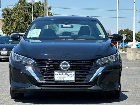 Certified 2024 Nissan Sentra SV FWD image 9