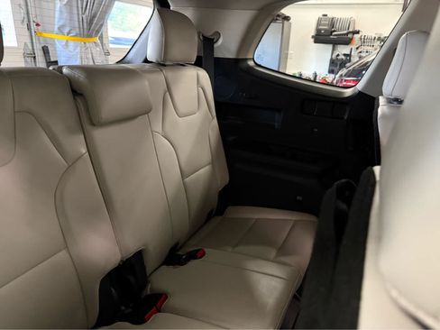 Used 2020 Kia Telluride S AWD/4WD image 24