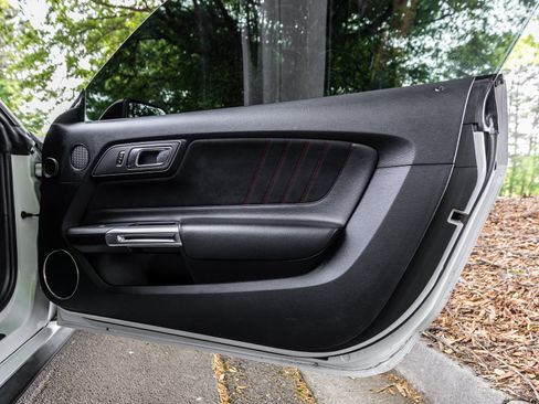 Used 2017 Ford Mustang GT Premium w/ Equipment Group 401A image 32