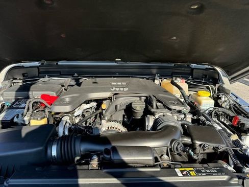 Used 2018 Jeep Wrangler Unlimited Sport S image 20