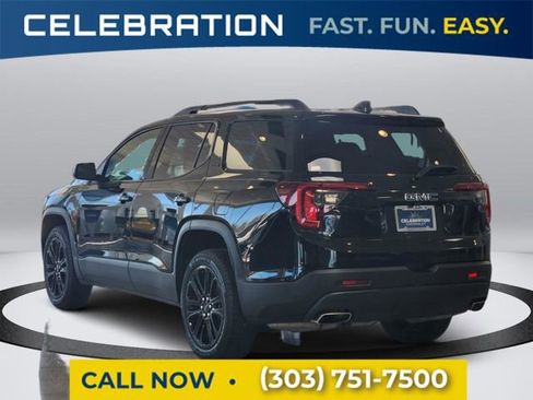 Used 2023 GMC Acadia SLE w/ Driver Convenience Package image 3