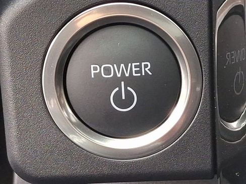 New 2025 Toyota 4Runner Limited image 19