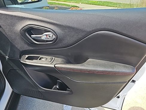 Certified 2022 Jeep Cherokee Trailhawk w/ Sound & Nav Group image 27