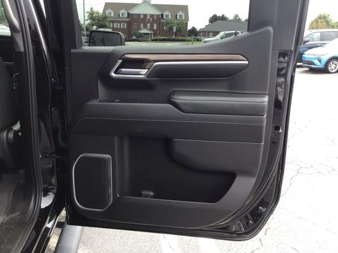 Used 2022 Chevrolet Silverado 1500 RST w/ RST All Star Premium Package AWD/4WD image 5