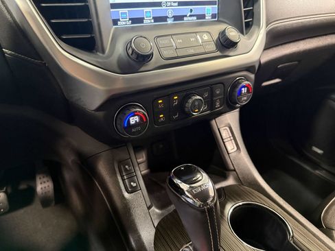 Used 2018 GMC Acadia SLT AWD/4WD image 81