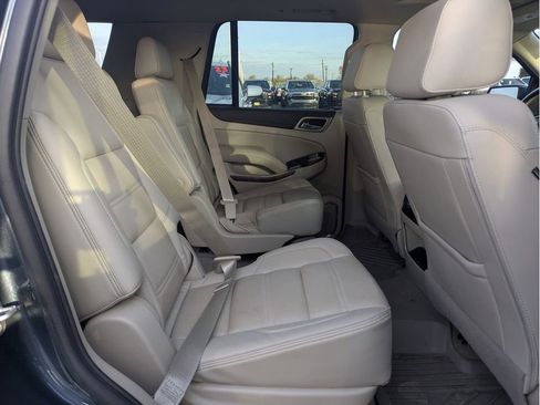 Used 2020 GMC Yukon Denali w/ Denali Premium Package image 25