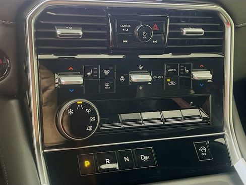 New 2026 Nissan Armada SL w/ Captain's Chari Seat Package image 12