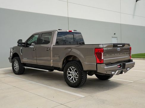 Used 2020 Ford F250 Lariat w/ Lariat Value Package AWD/4WD image 6