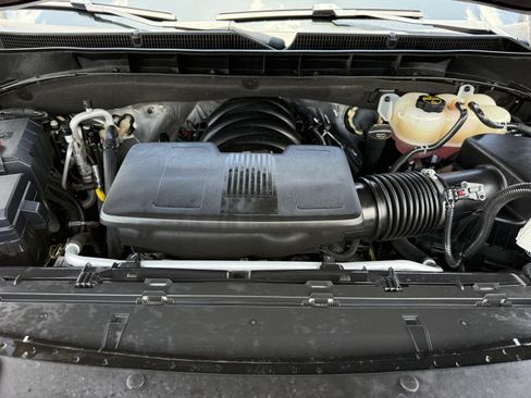 Used 2024 GMC Yukon Denali RWD image 34