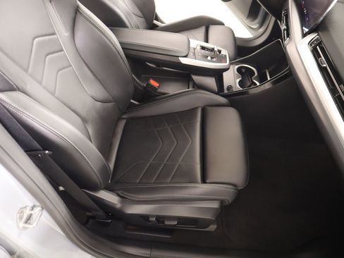 Used 2025 BMW X2 M35i image 13