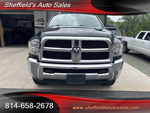 Used 2018 RAM 2500 Tradesman w/ Chrome Appearance Group AWD/4WD image 9
