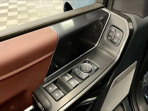 Used 2023 Ford F150 Lariat w/ Equipment Group 502A High image 31