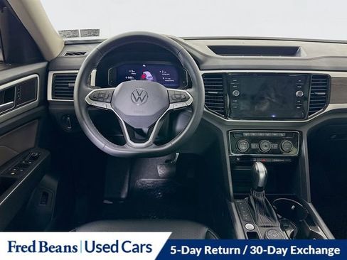 Used 2023 Volkswagen Atlas SE w/ Panoramic Sunroof Package image 23