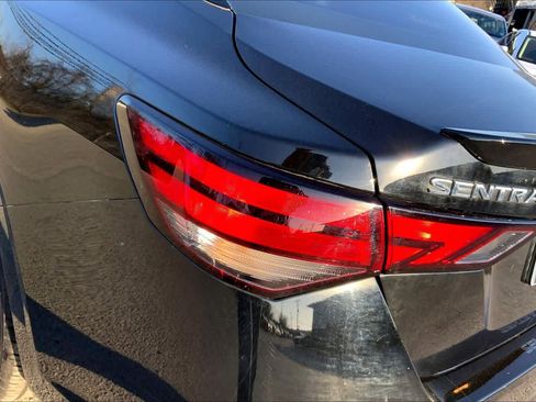 Used 2024 Nissan Sentra SR w/ SR Premium Package image 29