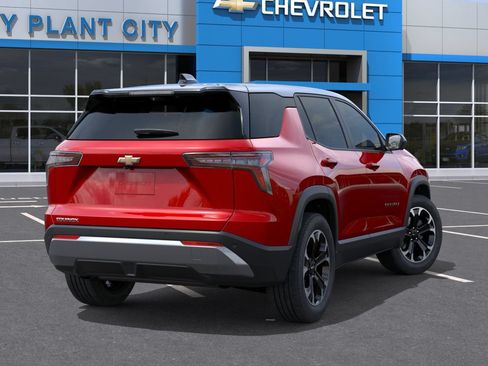 New 2026 Chevrolet Equinox LT w/ Convenience Package II FWD image 4