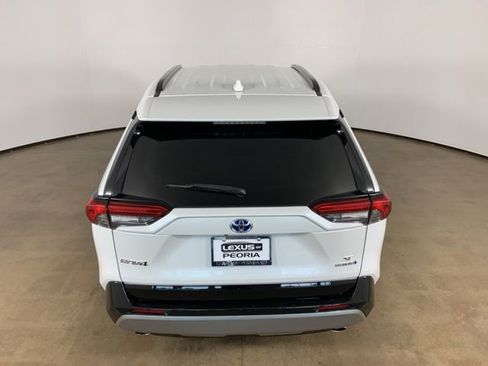 Used 2024 Toyota RAV4 SE AWD/4WD image 11