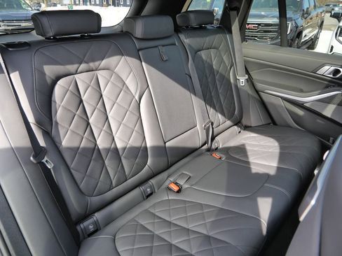 Used 2026 BMW X5 M60i image 21