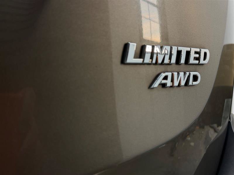 Used 2014 Toyota RAV4 Limited w/ Technology Package AWD/4WD image 16