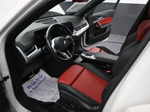 Used 2023 BMW X1 xDrive28i w/ M Sport Package AWD/4WD image 9