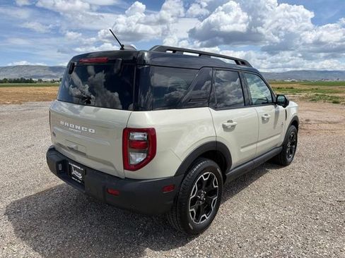 Used 2025 Ford Bronco Sport Outer Banks w/ Outer Banks Tech Package+ AWD/4WD image 7