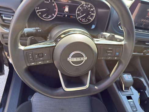 Certified 2023 Nissan Rogue SV image 16