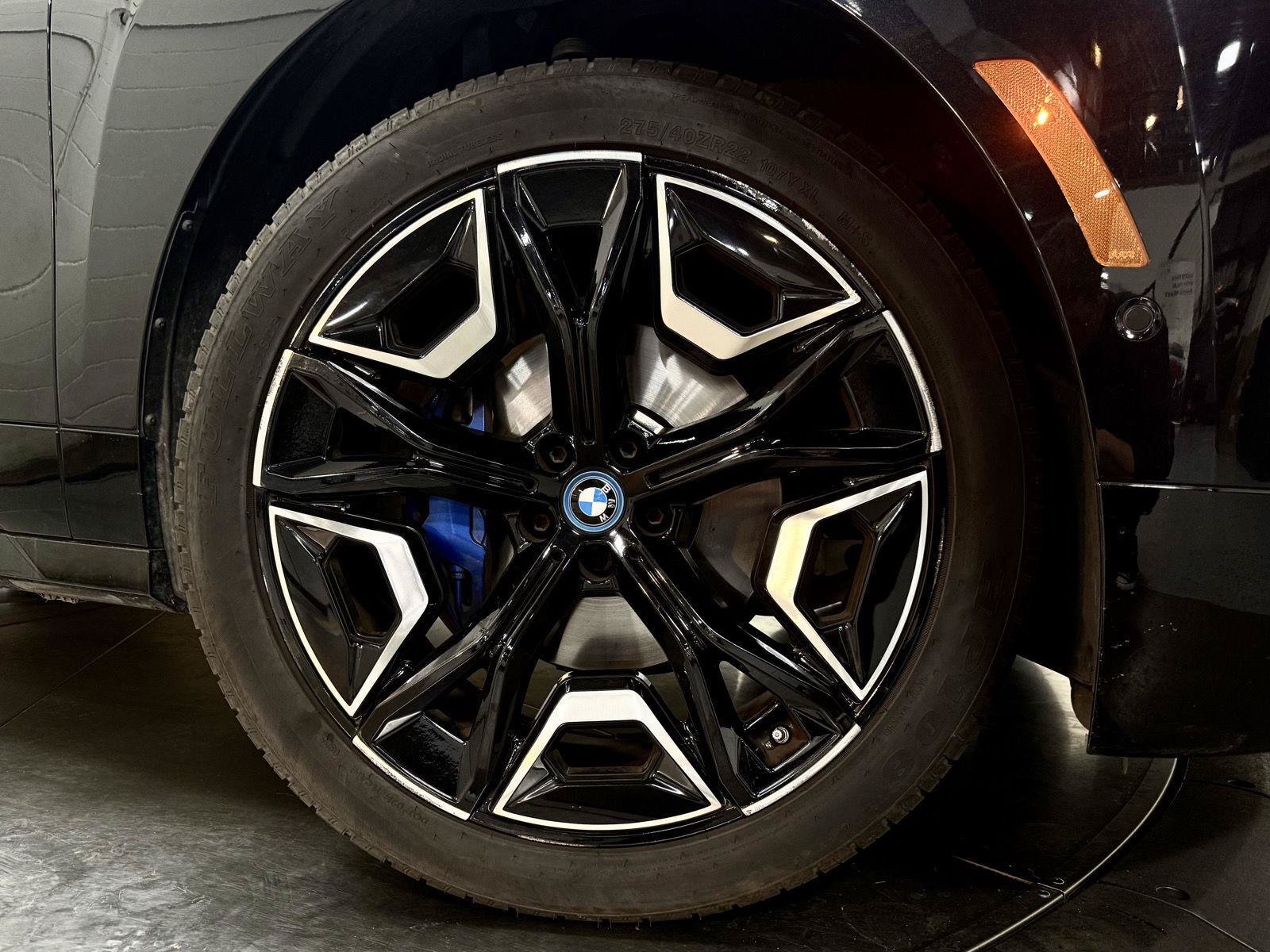 Used 2024 BMW iX xDrive50 w/ Sport Package AWD/4WD image 10