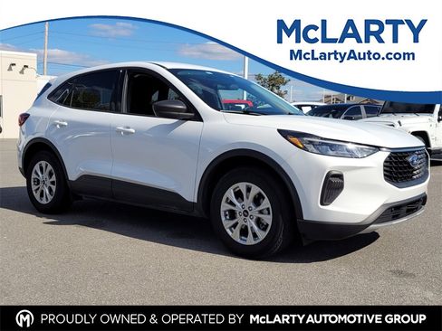 Used 2025 Ford Escape Active image 1