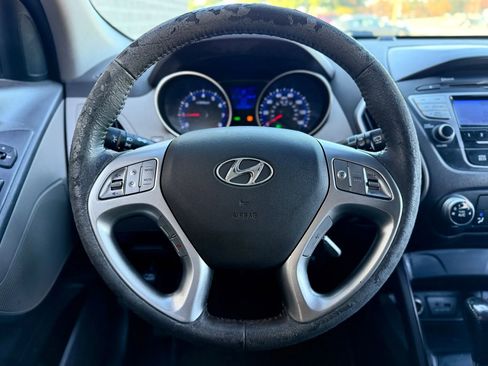 Used 2012 Hyundai Tucson GLS image 24