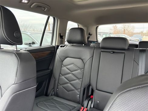 New 2026 Volkswagen Atlas SE image 27