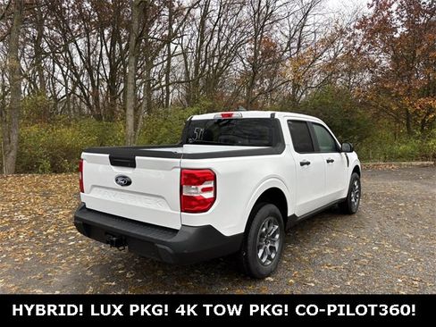 New 2025 Ford Maverick XLT w/ Equipment Group 301A image 28