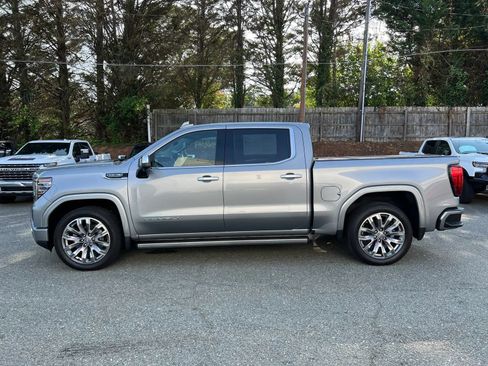 Used 2023 GMC Sierra 1500 Denali w/ Denali Reserve Package AWD/4WD image 7