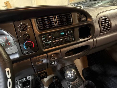 Used 1999 Dodge Ram 3500 Truck 4x4 Quad Cab image 46