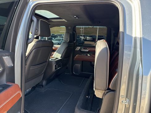 Used 2023 GMC Sierra 1500 Denali Ultimate image 8