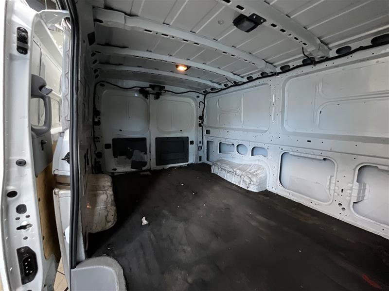 Used 2020 Nissan NV 2500 S RWD image 21