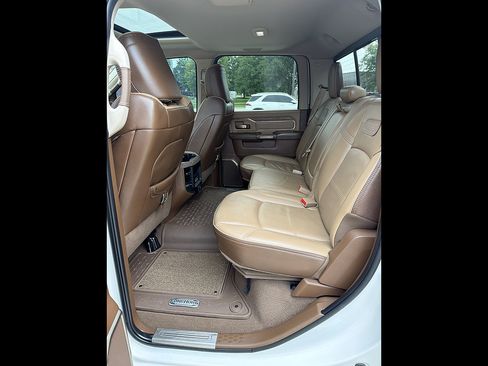 Used 2022 RAM 3500 Limited AWD/4WD image 5