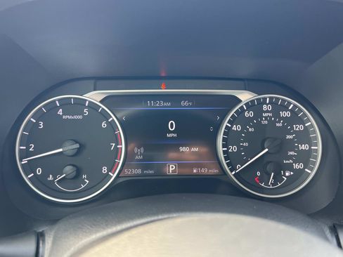 Used 2022 Nissan Sentra SV image 9